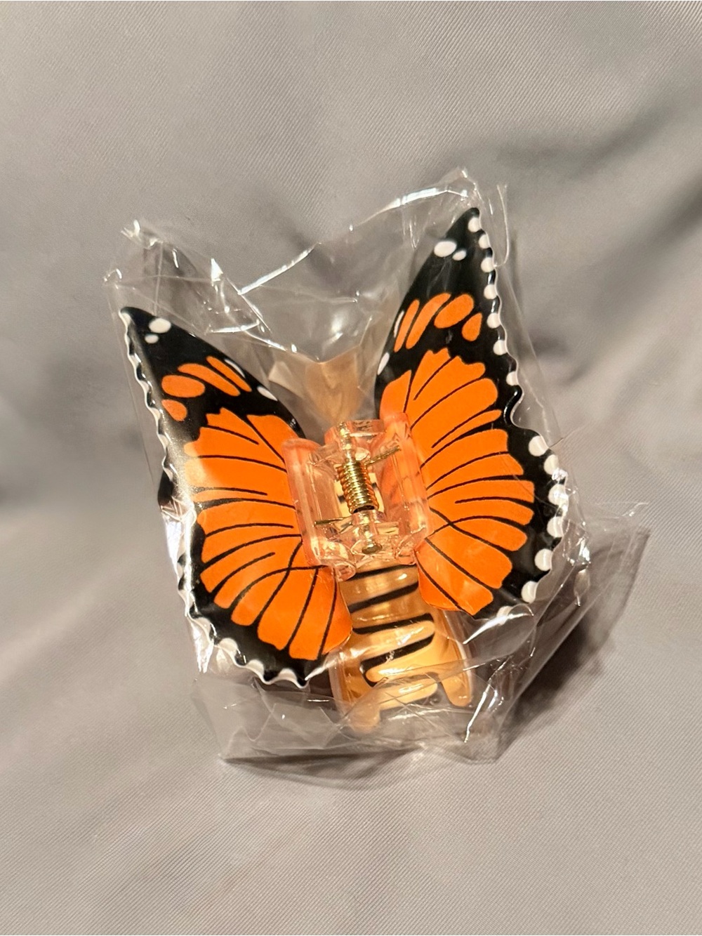 CRUSH Orange Butterfly Hair Clip ✨NWT✨